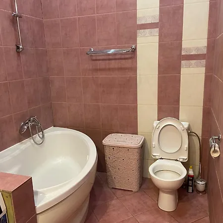 тихий центр одессы, 120 м2, 3 спальни, 2 балкона *